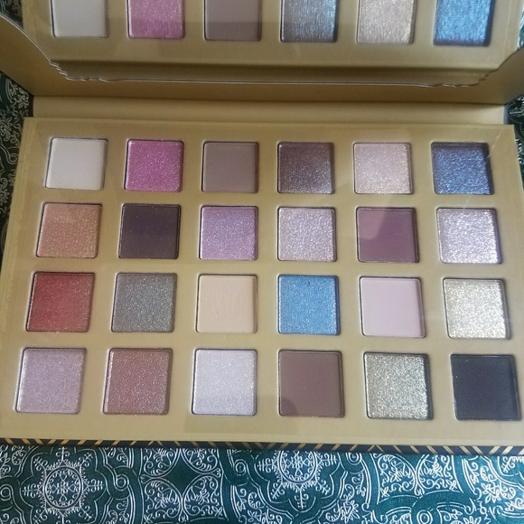 Makeup - Picture 3 of 3